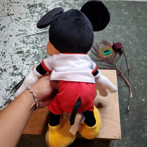 Disney Mickey Mouse Los Angeles Plush Toy - Picture 3 of 4